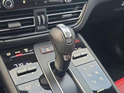 2025 Porsche Macan AWD