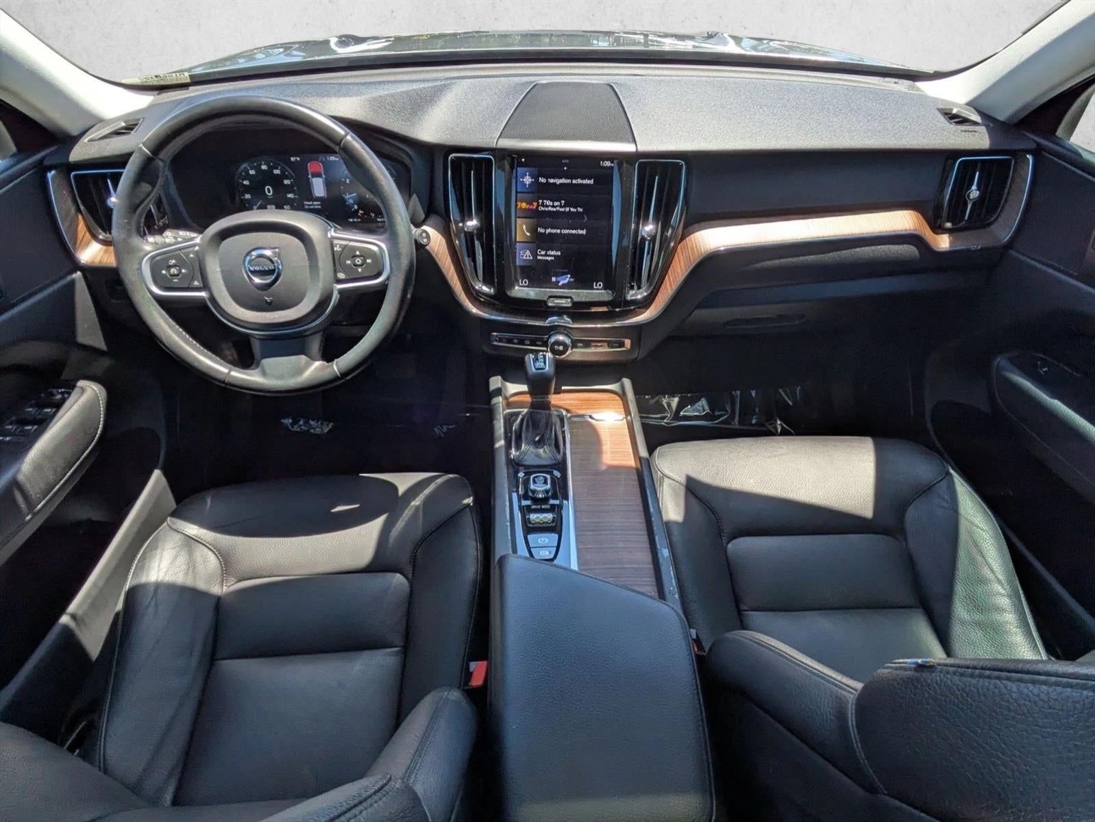 2021 Volvo XC60 T5 FWD Momentum