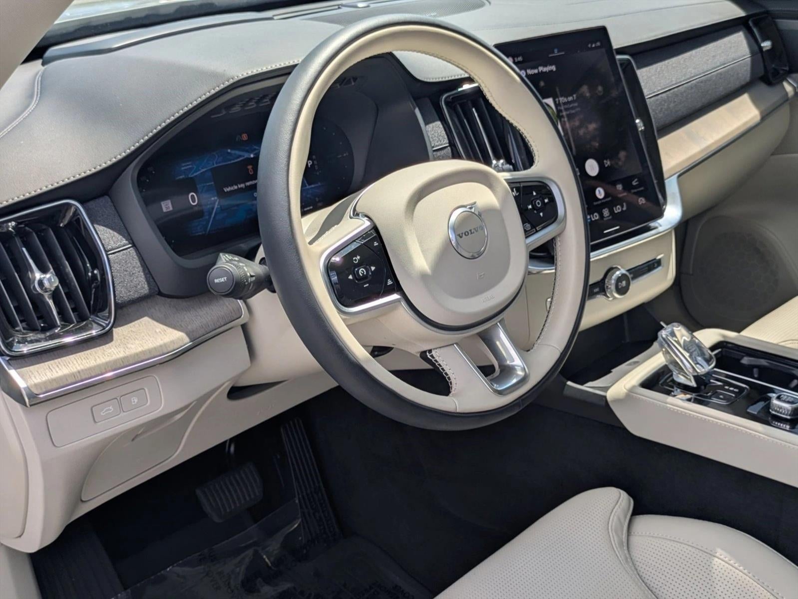 2025 Volvo XC90 Plug-In Hybrid 2025.5 T8 AWD Ultra 7-Seater