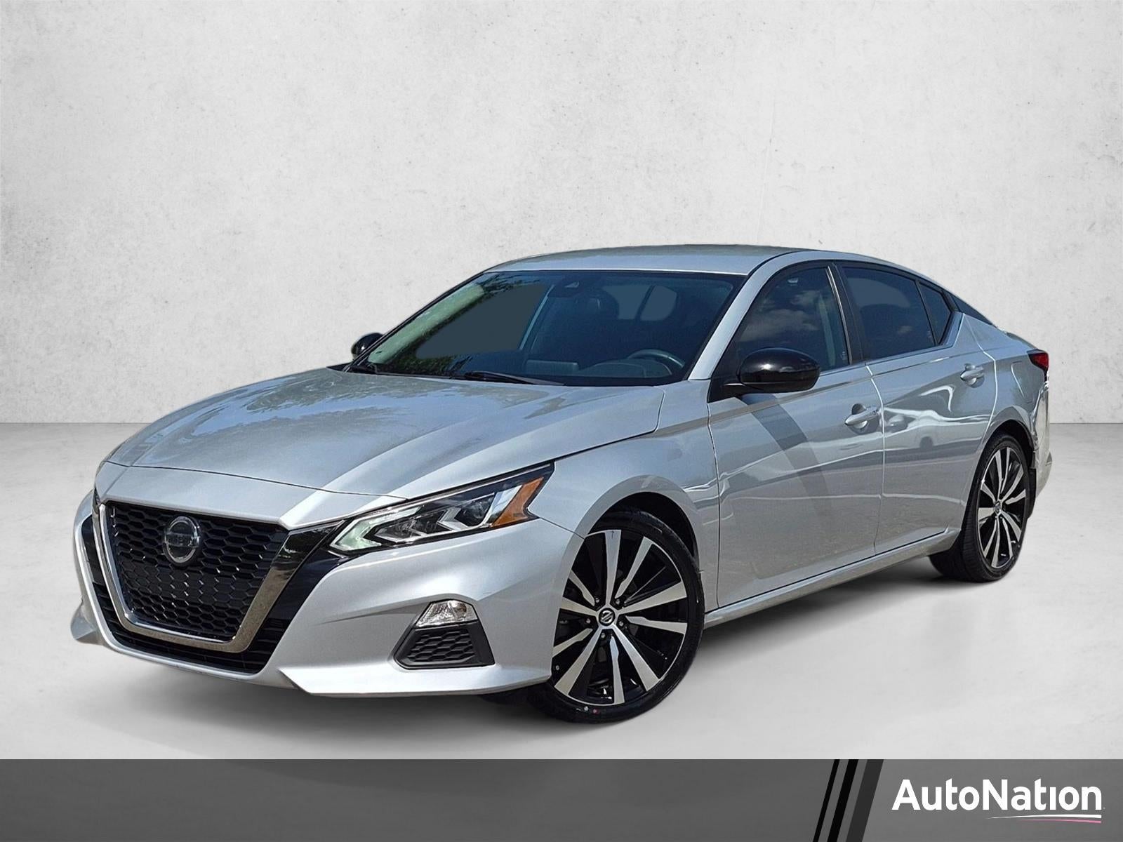 2022 Nissan Altima 2.5 SR Sedan