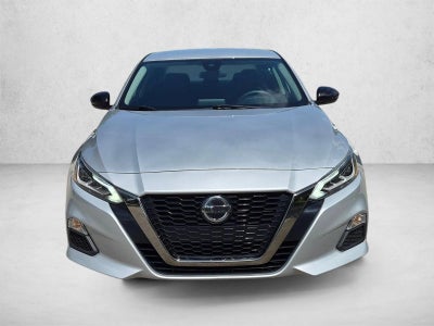 2022 Nissan Altima 2.5 SR Sedan
