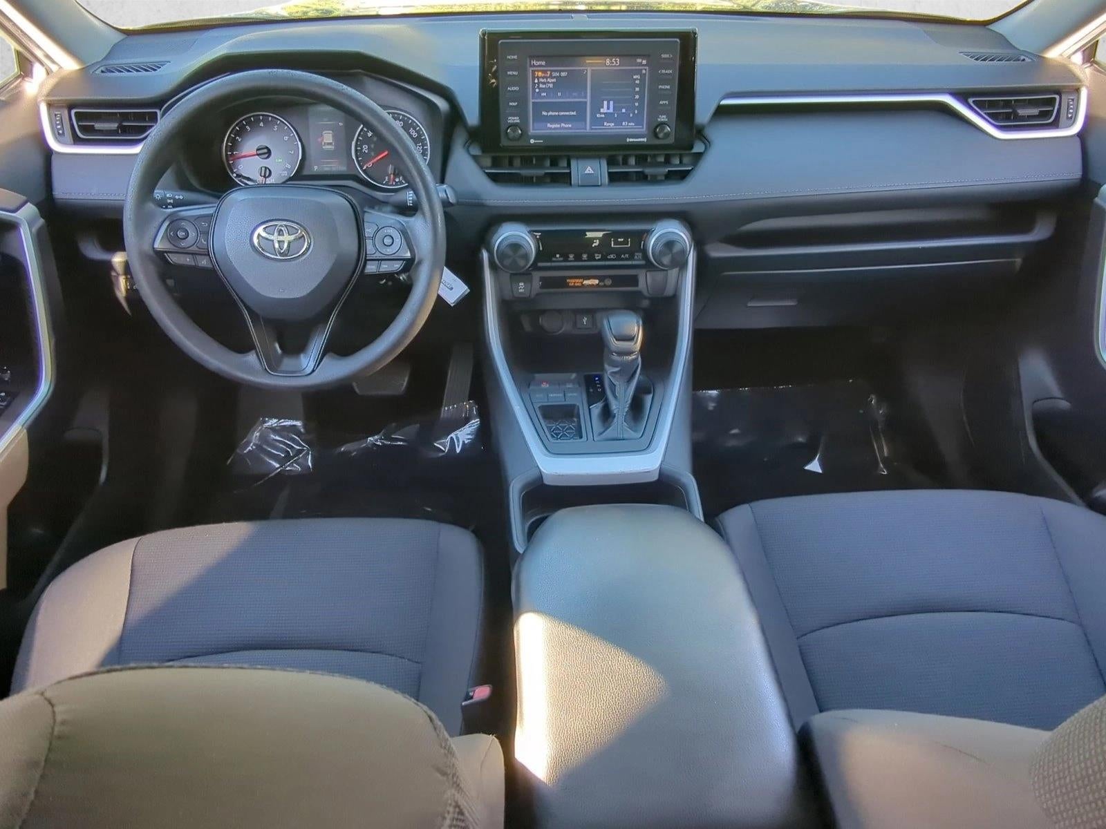 2020 Toyota RAV4 LE FWD (GS)