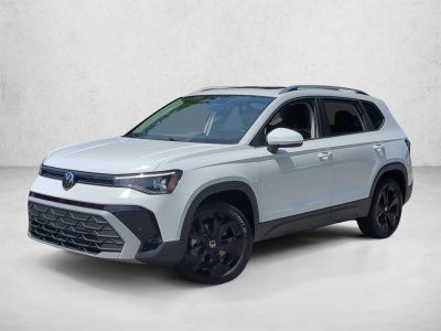 2025 Volkswagen Taos SE FWD