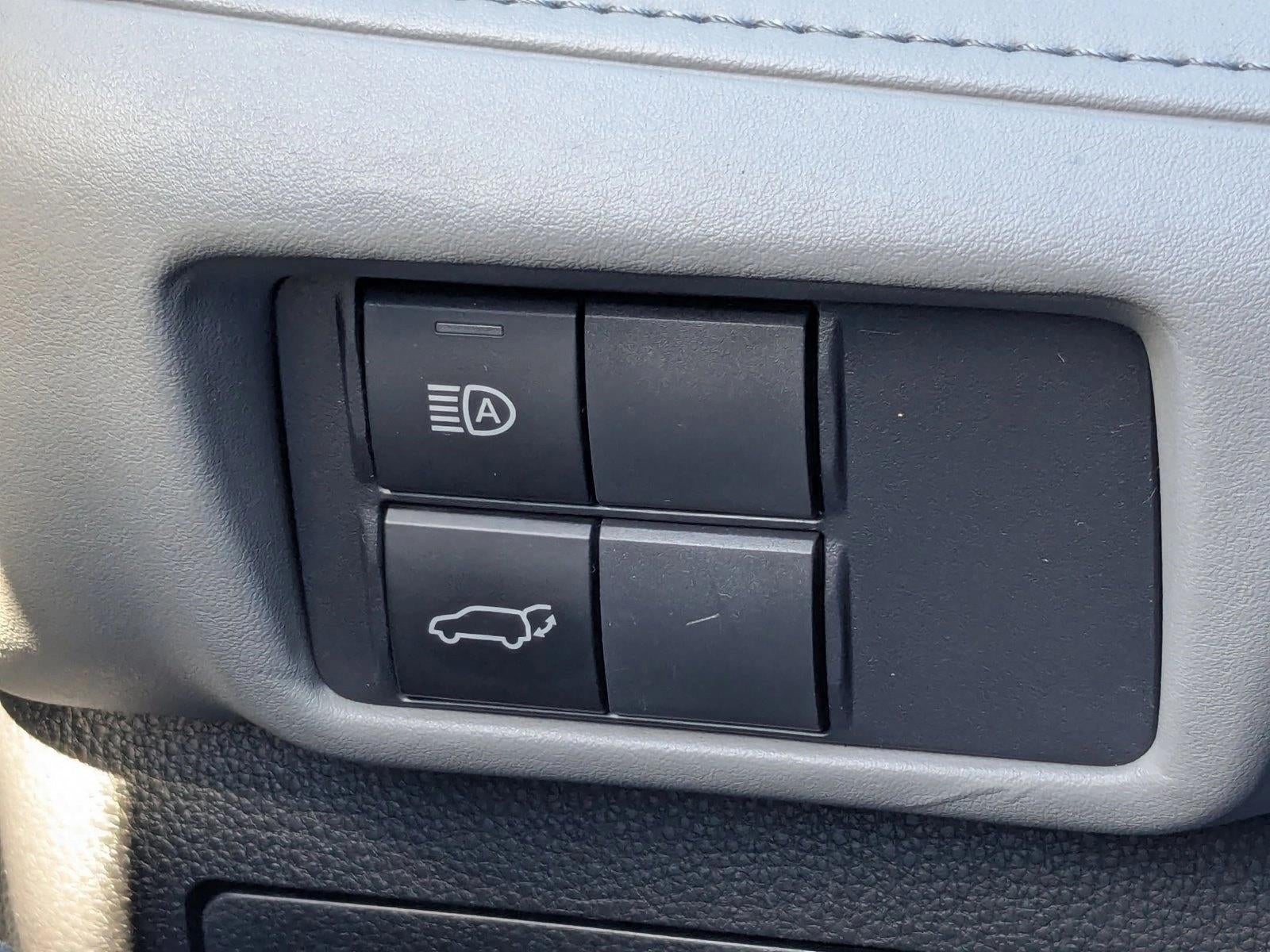 2020 Toyota Highlander XLE FWD (Natl)