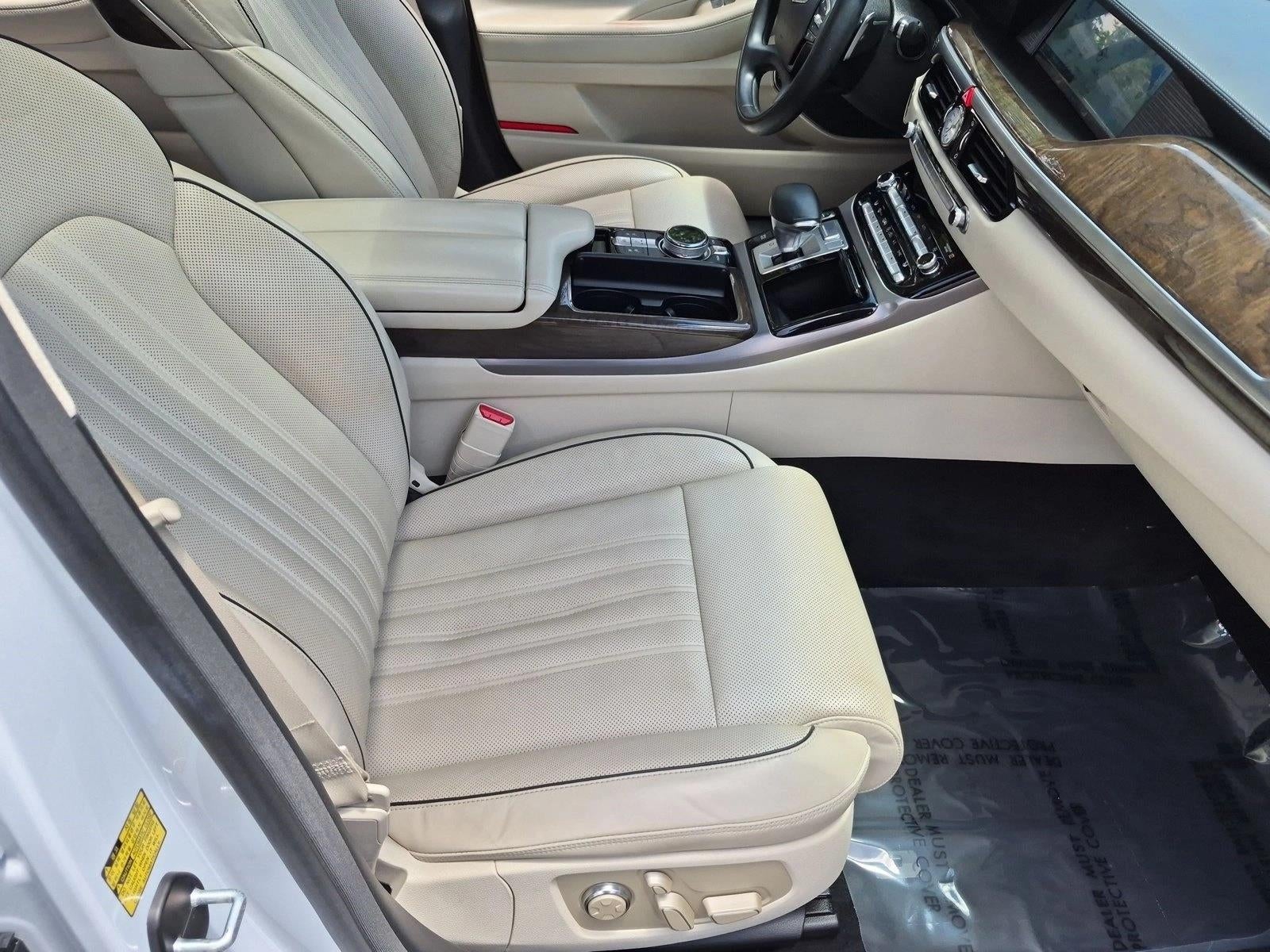 2017 Genesis G90 3.3T Premium RWD