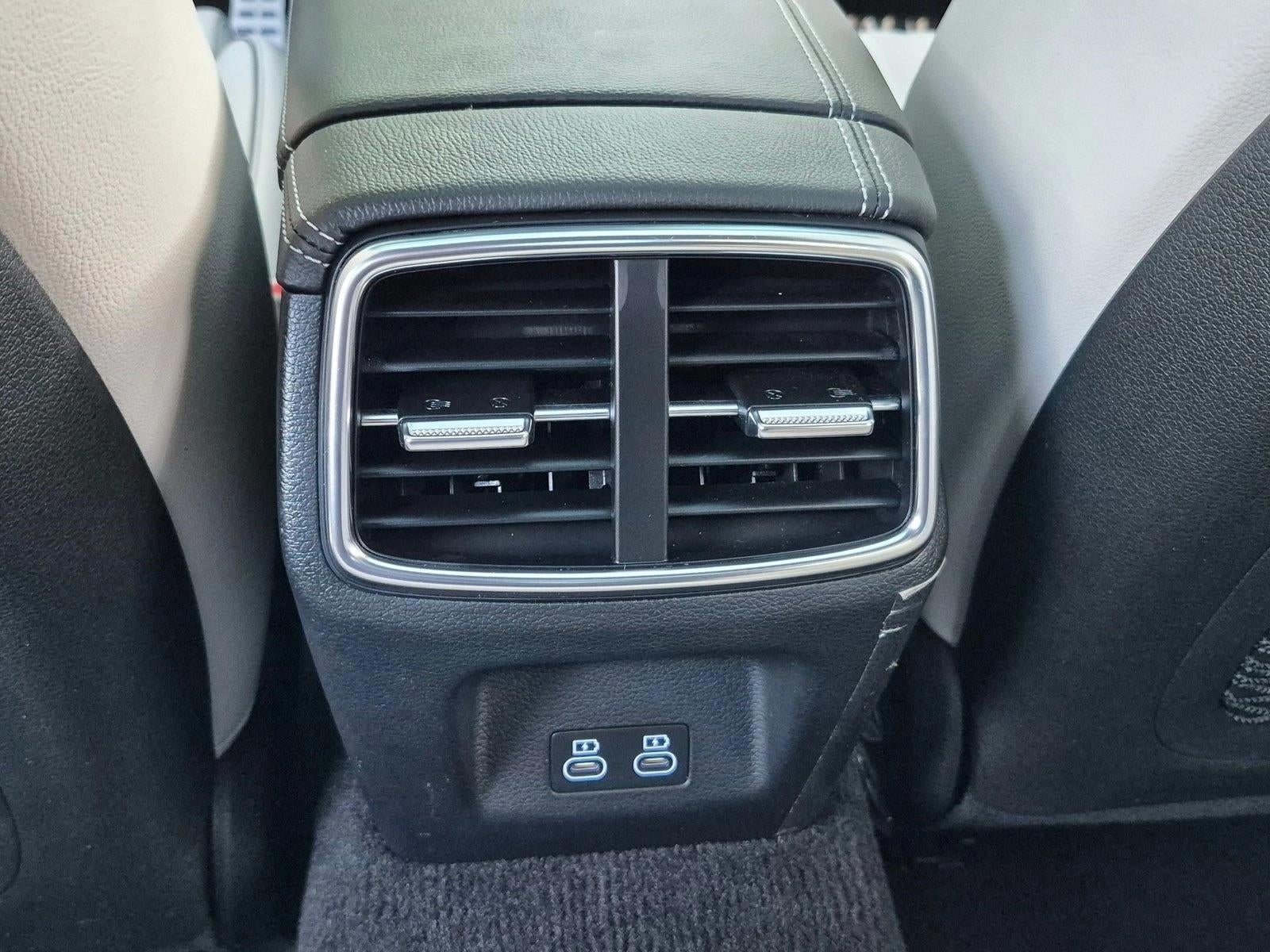2024 Genesis G70 2.5T RWD