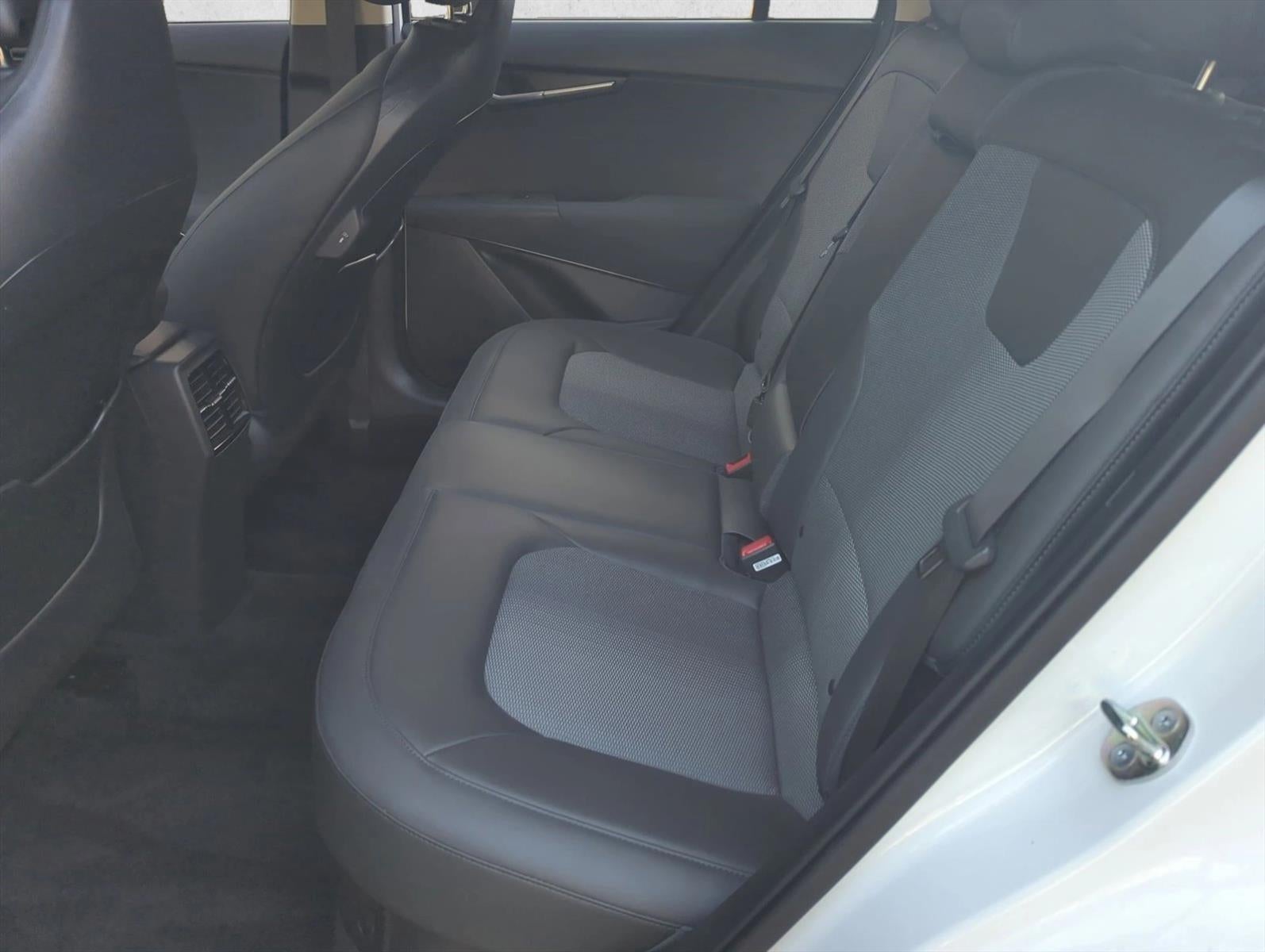 2023 Kia Niro EX FWD