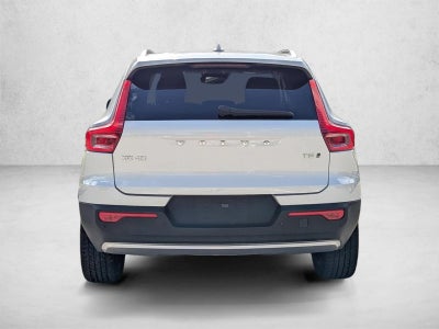 2019 Volvo XC40 T5 AWD Momentum