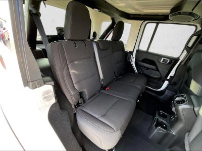 2022 Jeep Wrangler Unlimited Sahara 4x4