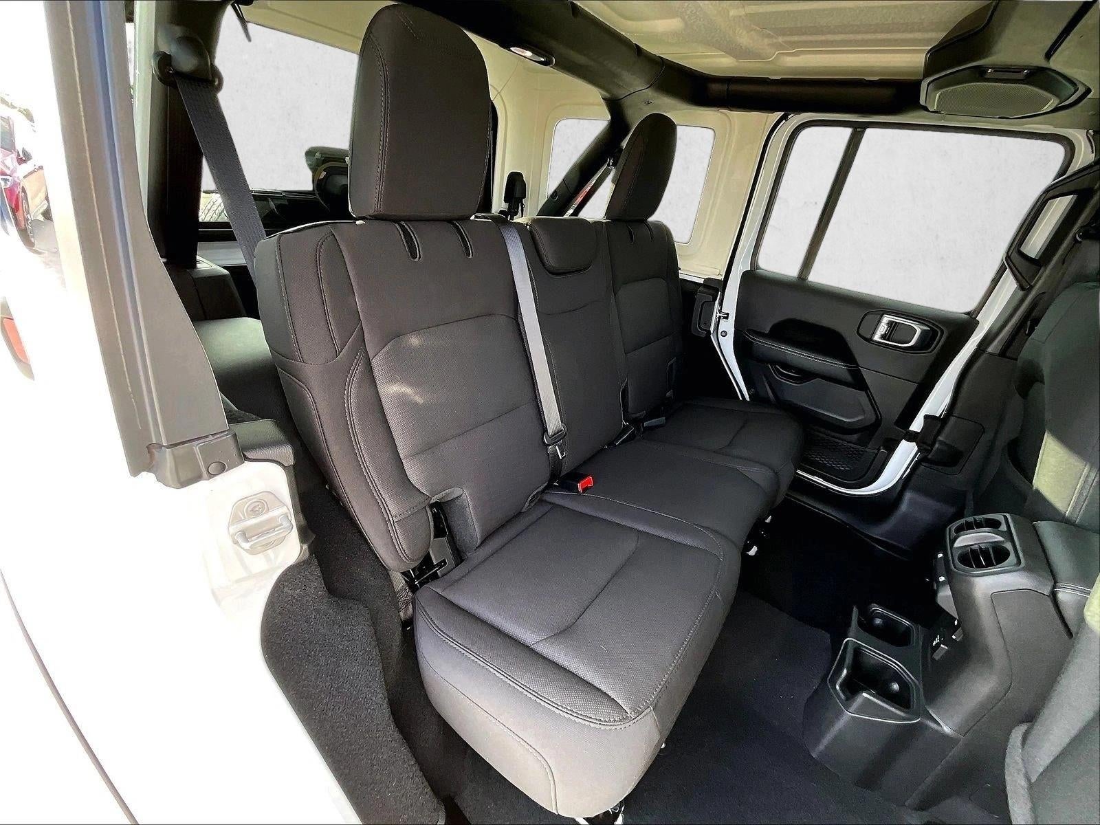 2022 Jeep Wrangler Unlimited Sahara 4x4