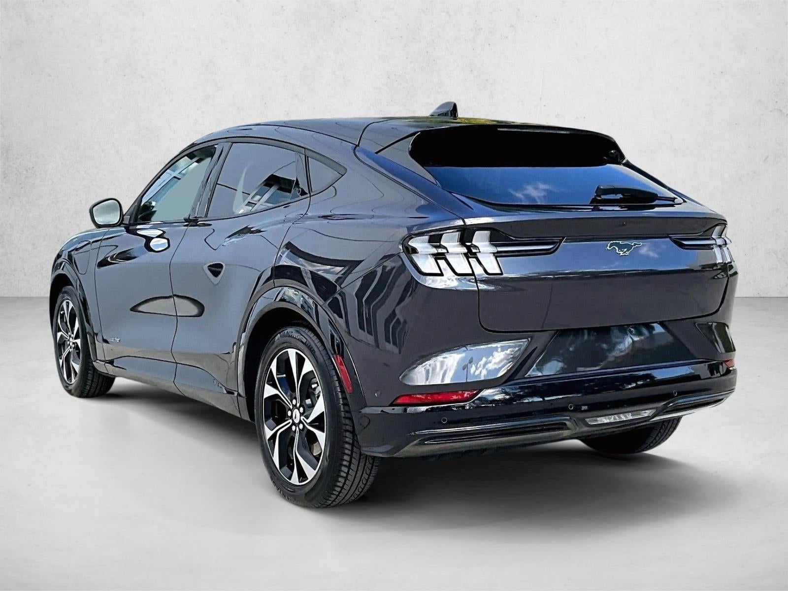 2022 Ford Mustang Mach-E Premium RWD