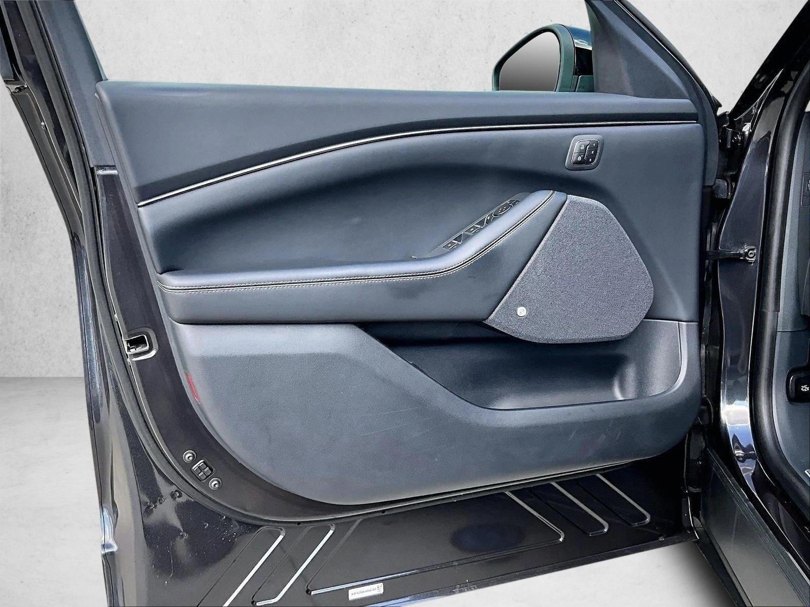 2022 Ford Mustang Mach-E Premium RWD