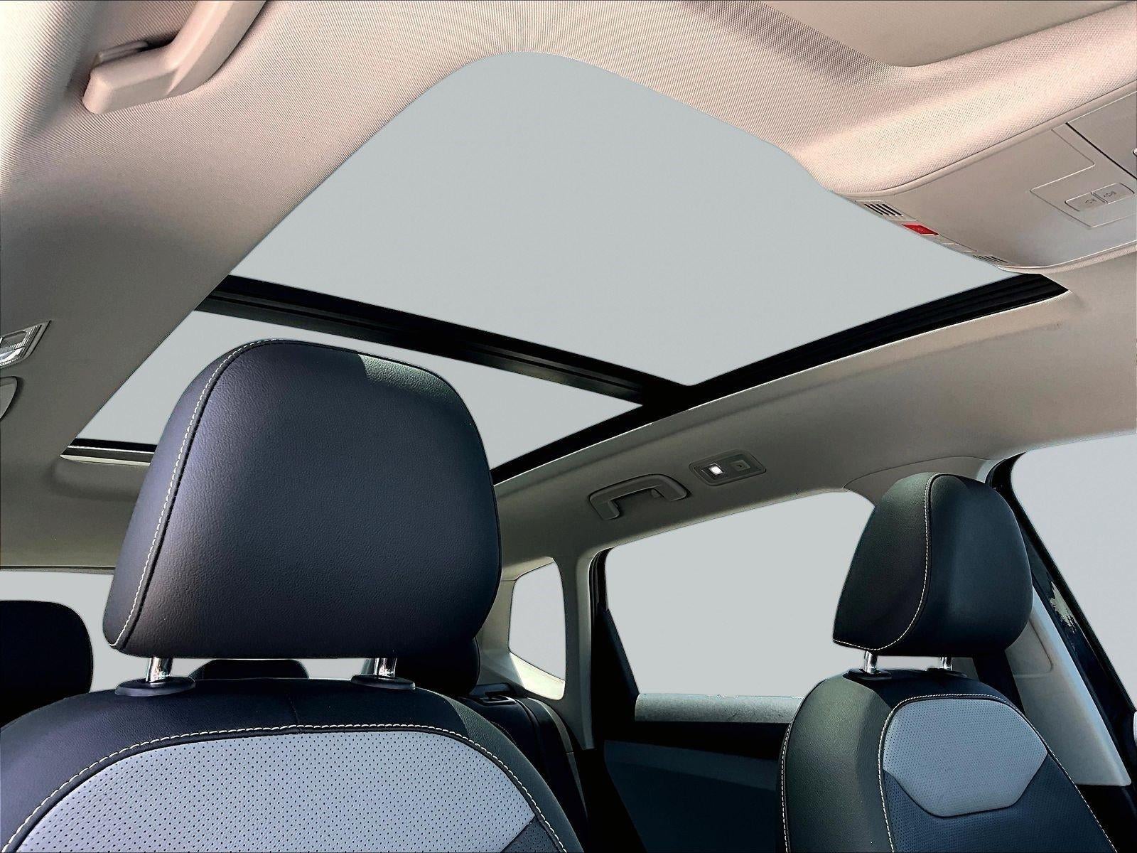 2022 Volkswagen Taos SEL 4MOTION