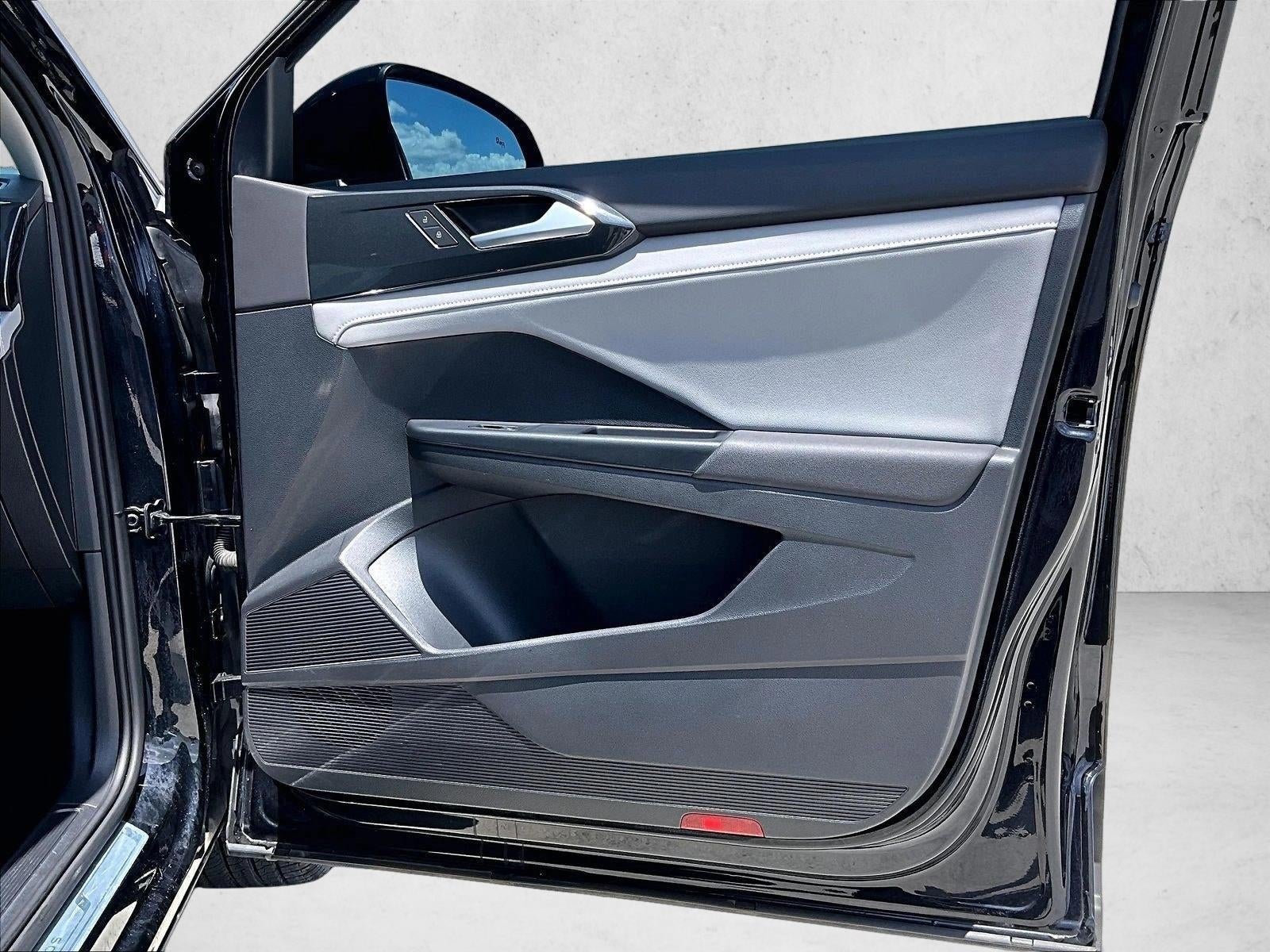2022 Volkswagen Taos SEL 4MOTION