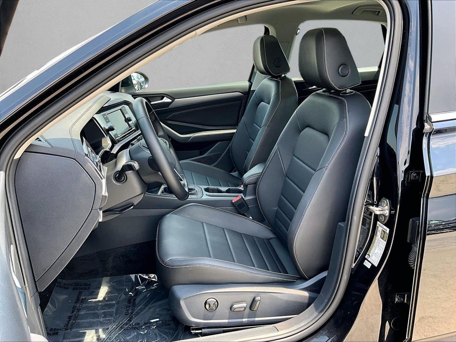 2023 Volkswagen Jetta SE Auto