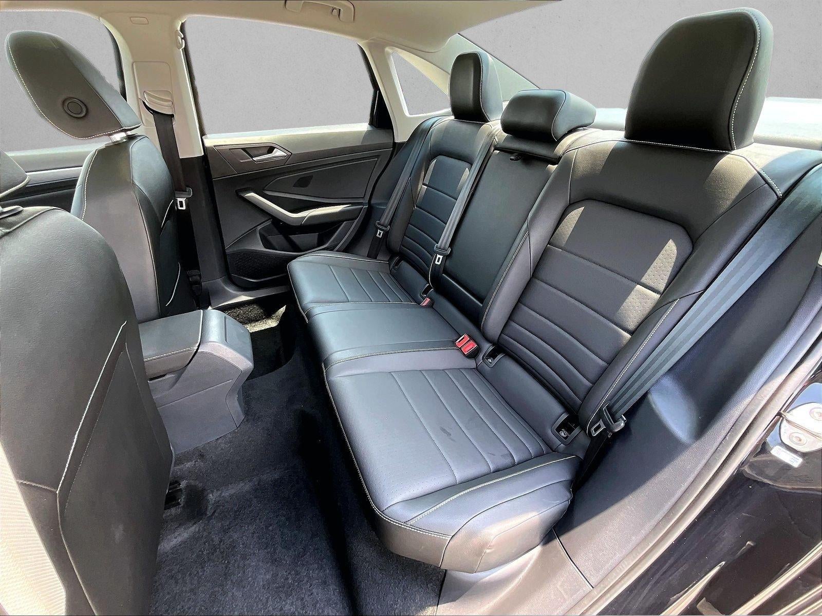 2023 Volkswagen Jetta SE Auto