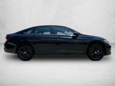 2023 Volkswagen Jetta SE Auto