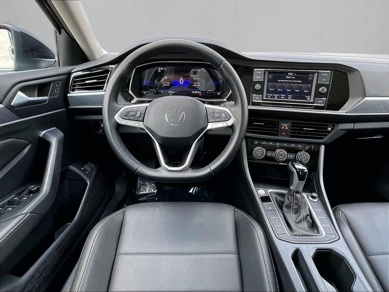 2023 Volkswagen Jetta SE Auto