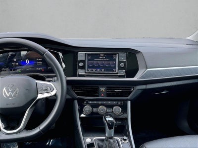 2023 Volkswagen Jetta SE Auto