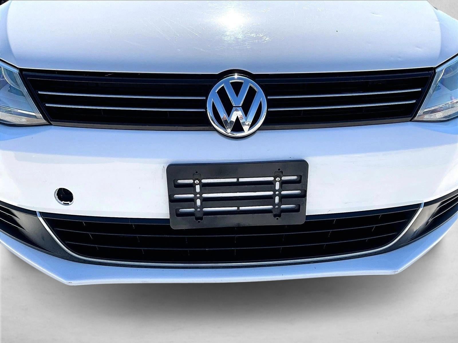 2013 Volkswagen Jetta 4dr Auto SE with Convenience Sedan