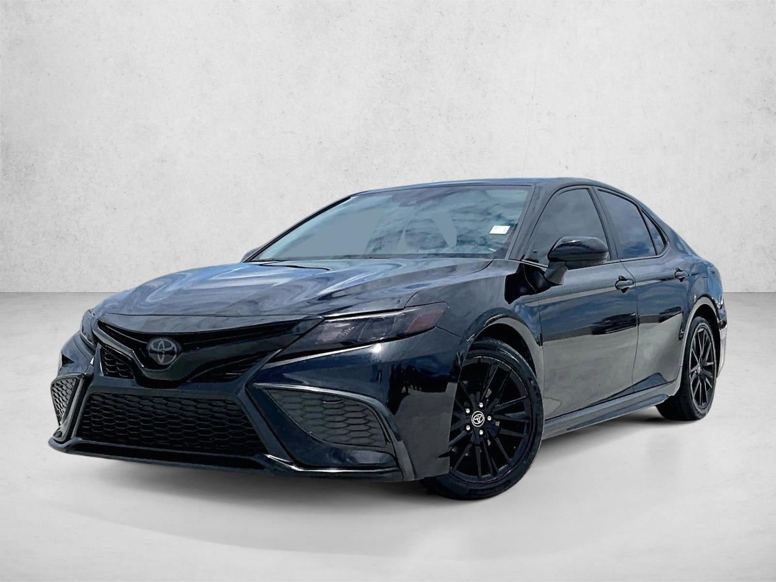 2022 Toyota Camry SE Auto (SE)