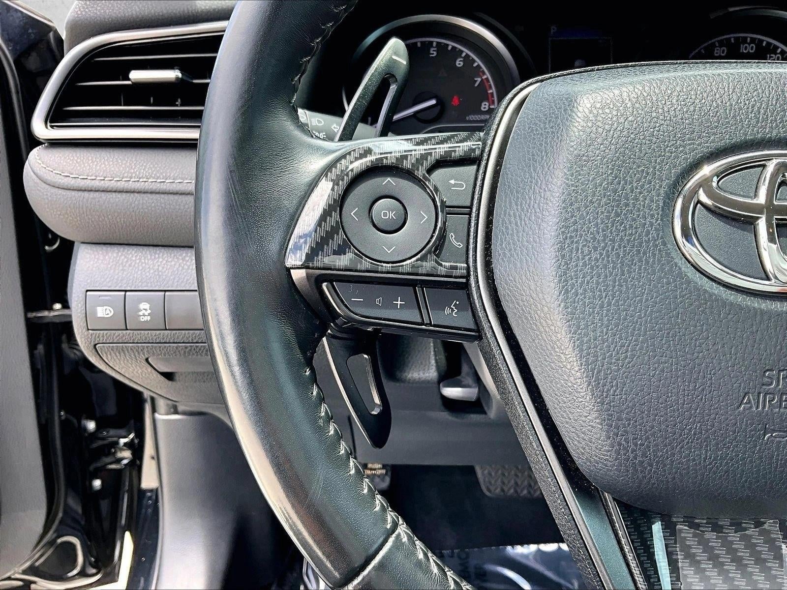 2022 Toyota Camry SE Auto (SE)