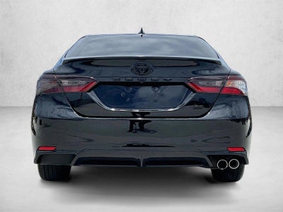 2022 Toyota Camry SE Auto (SE)