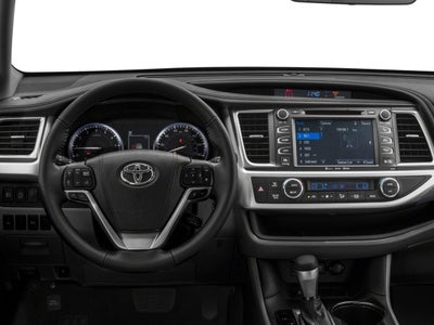 2017 Toyota Highlander Limited Platinum V6 FWD (Natl)