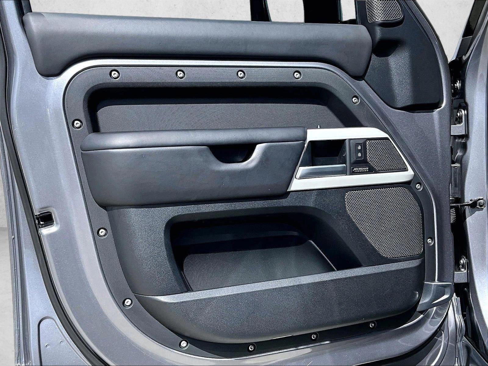 2024 Land Rover Defender 110 P500 SE