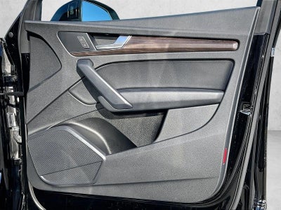 2020 Audi Q5 Premium 55 TFSI e quattro