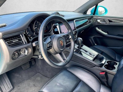 2023 Porsche Macan AWD