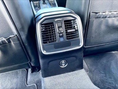 2023 Porsche Macan AWD