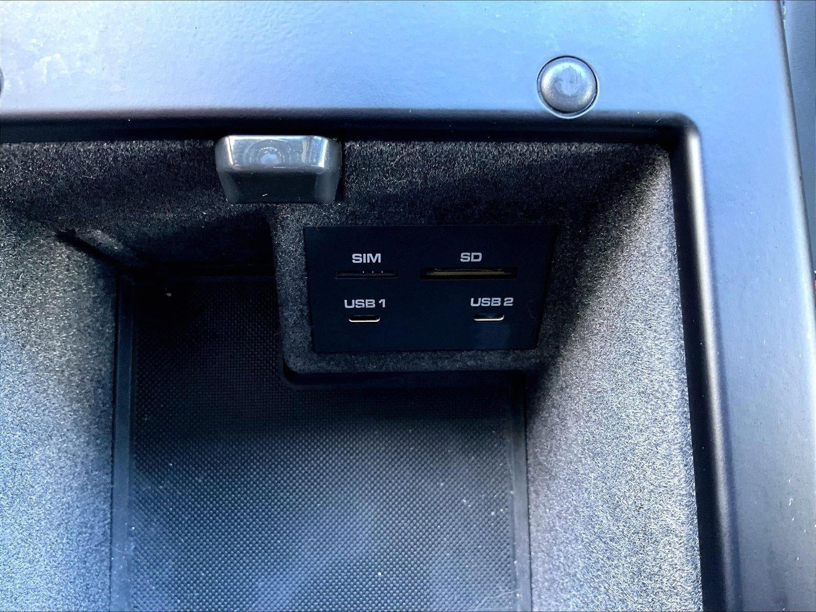 2023 Porsche Macan AWD