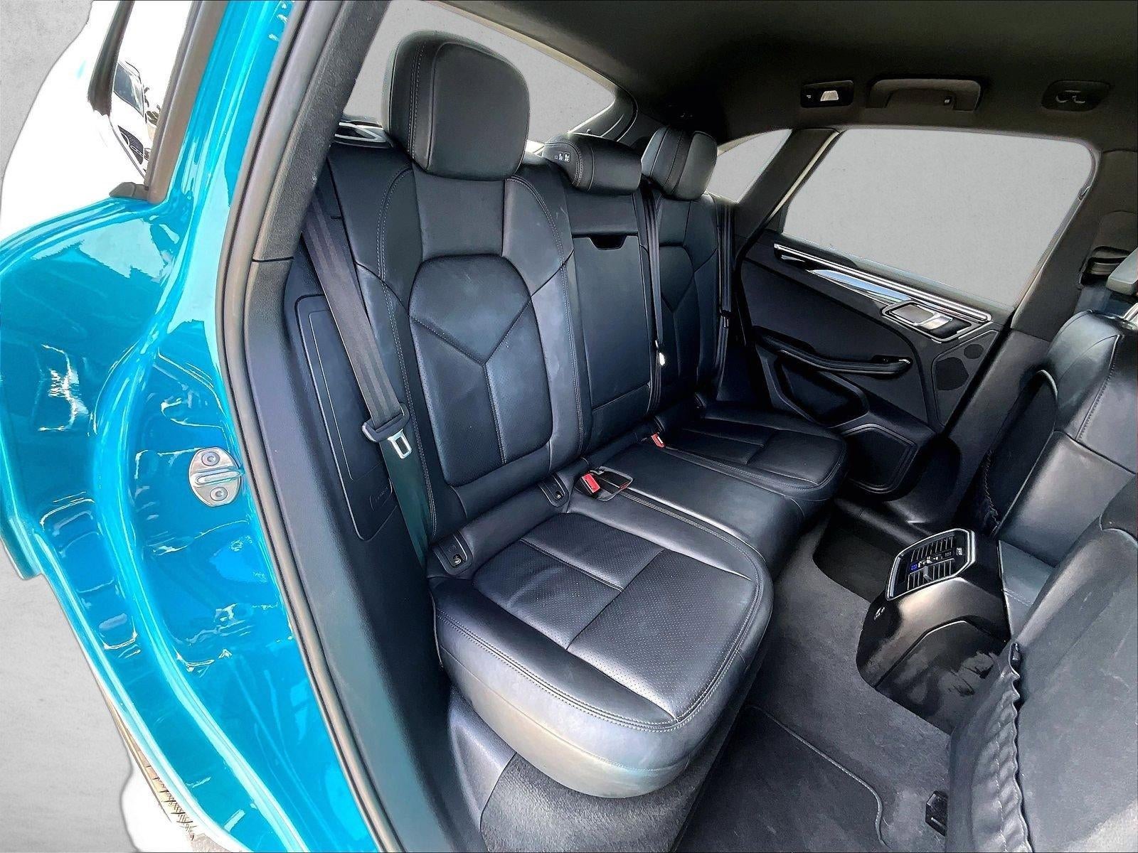 2023 Porsche Macan AWD