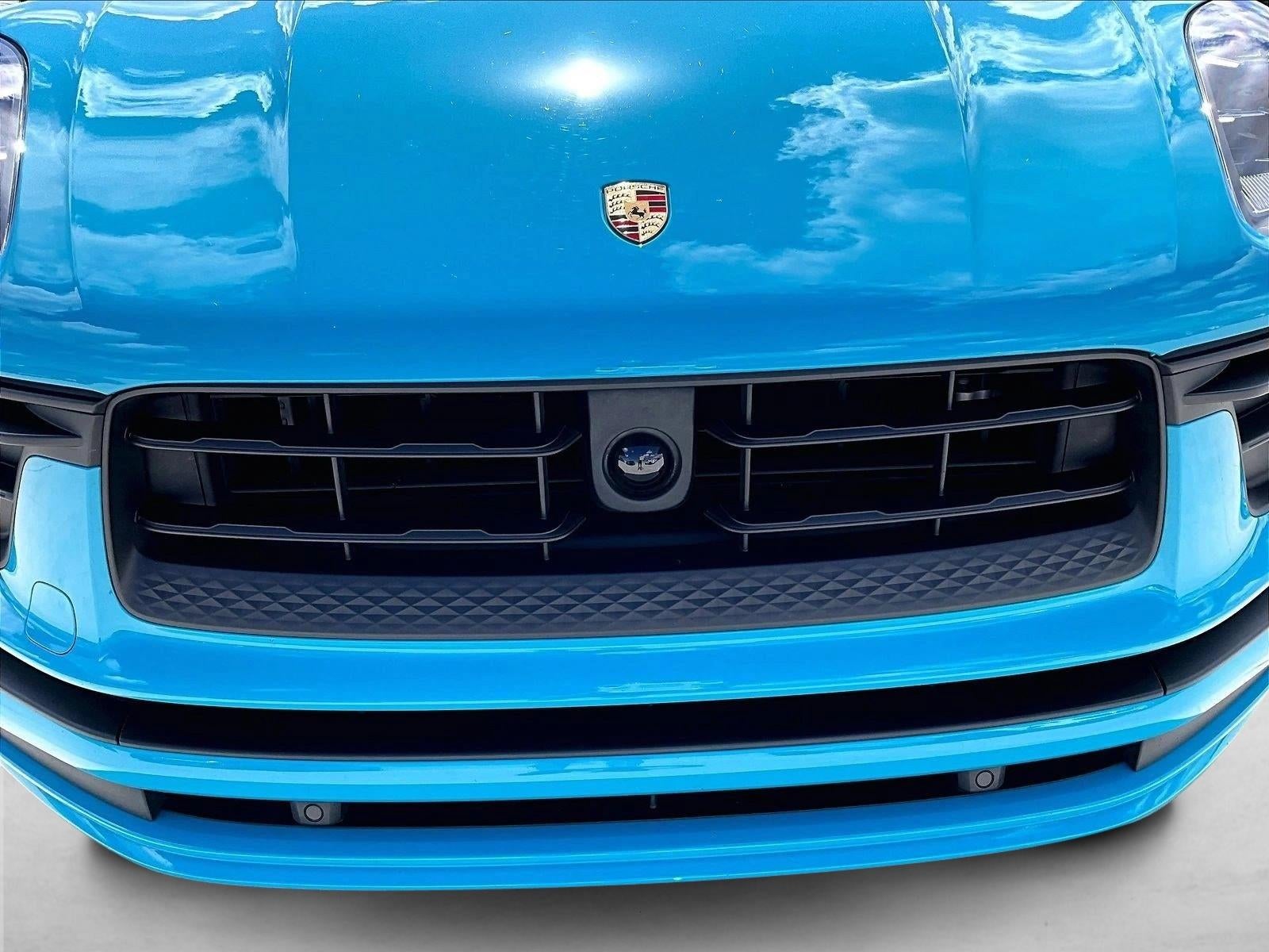 2023 Porsche Macan AWD