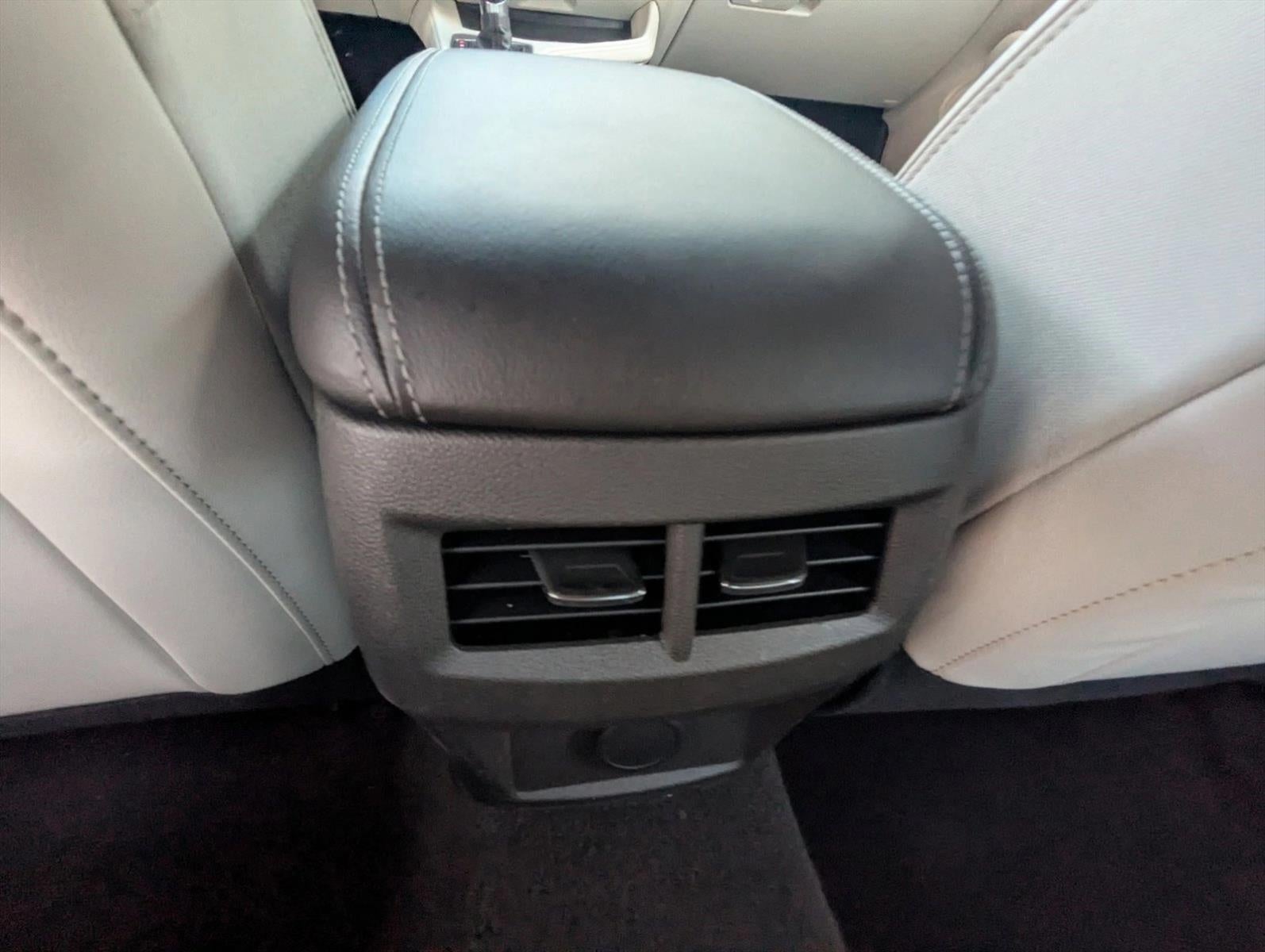 2023 Cadillac CT4 4dr Sdn Luxury