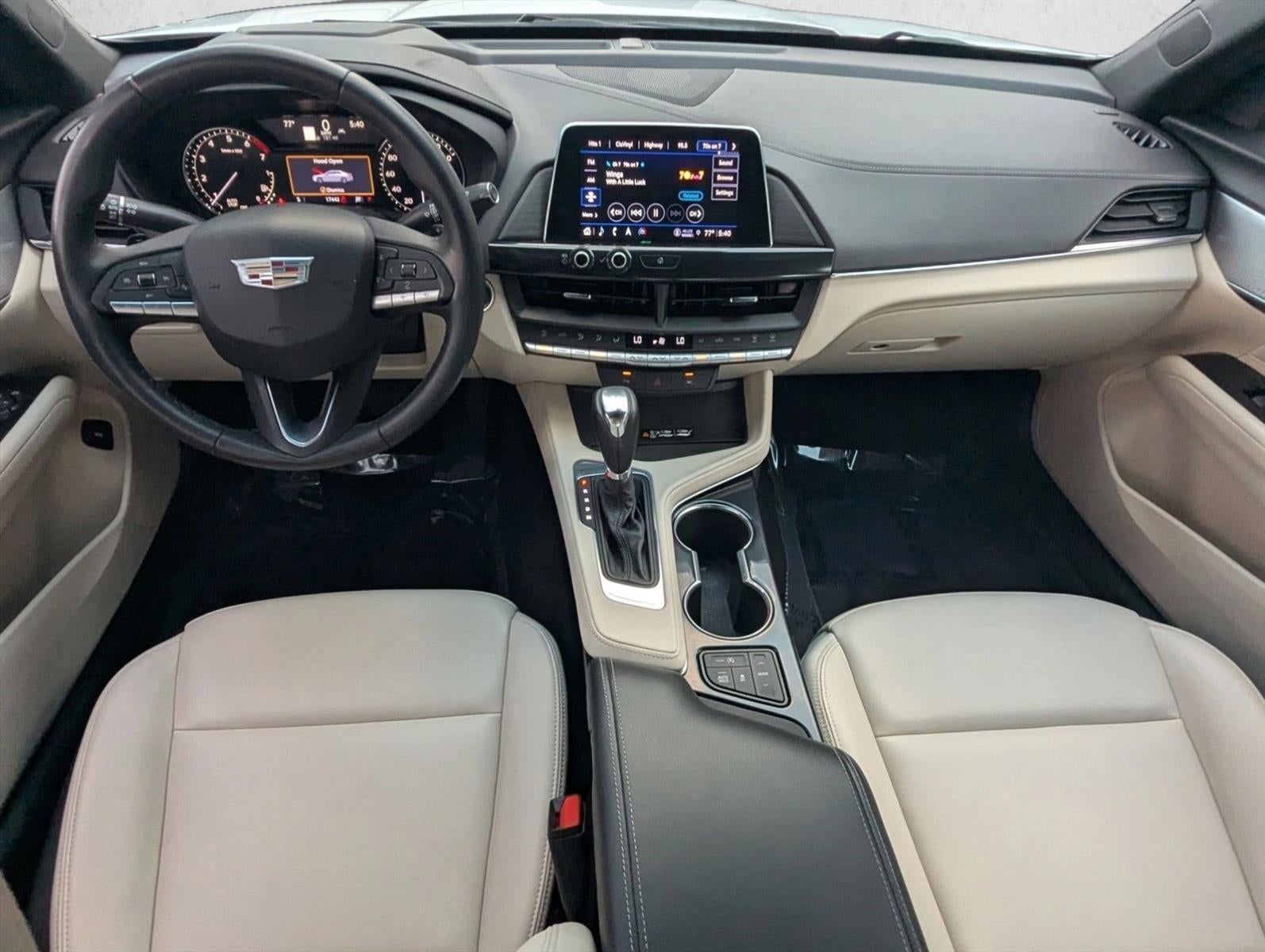 2023 Cadillac CT4 4dr Sdn Luxury