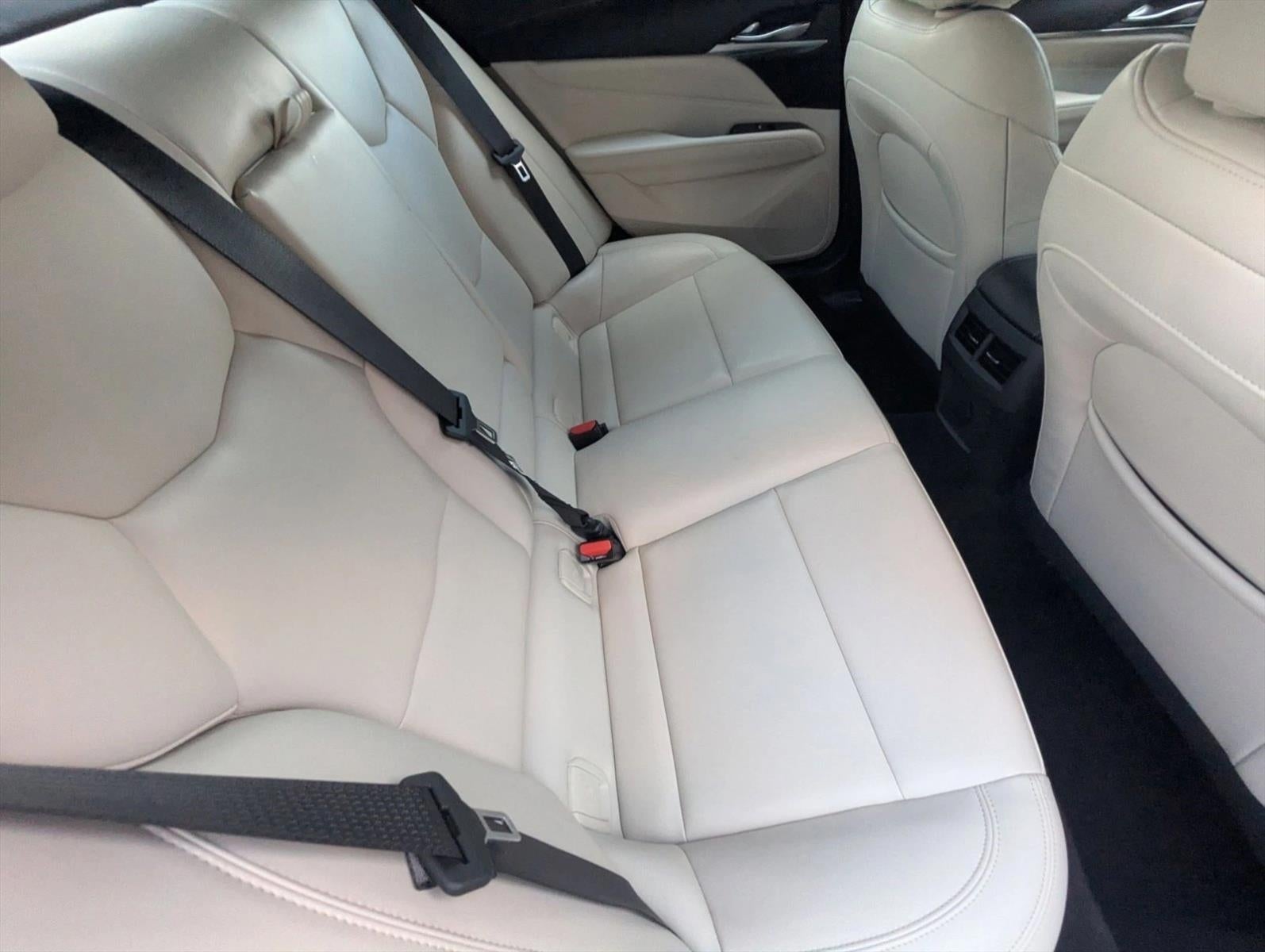 2023 Cadillac CT4 4dr Sdn Luxury