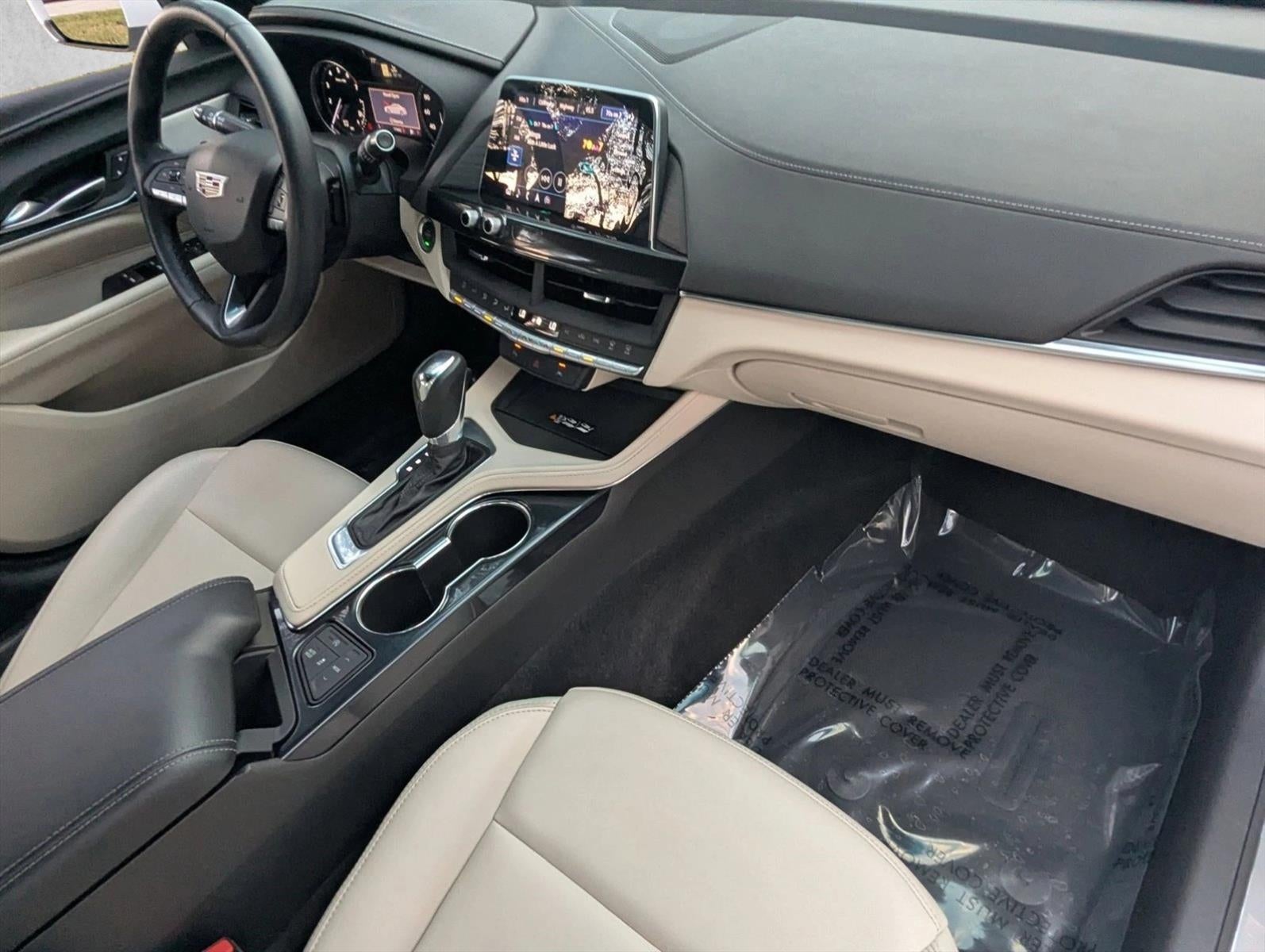 2023 Cadillac CT4 4dr Sdn Luxury