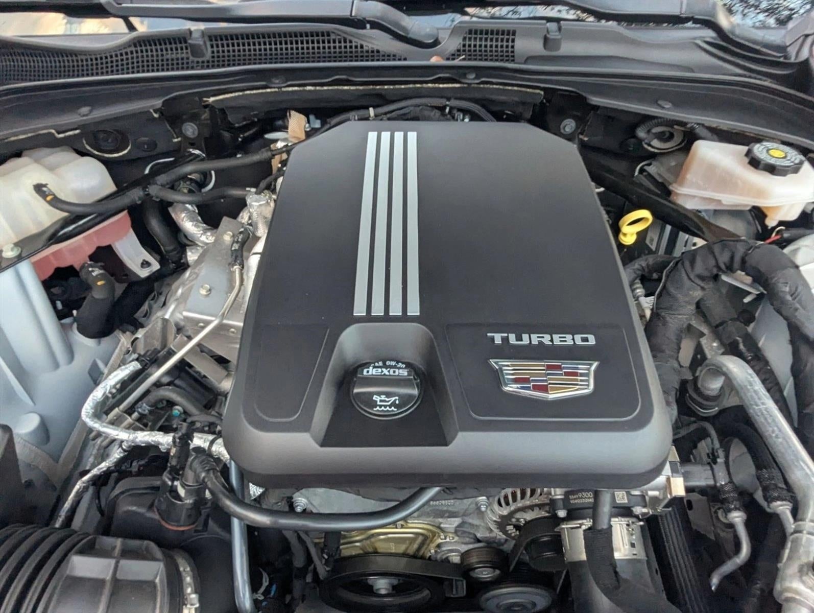 2023 Cadillac CT4 4dr Sdn Luxury