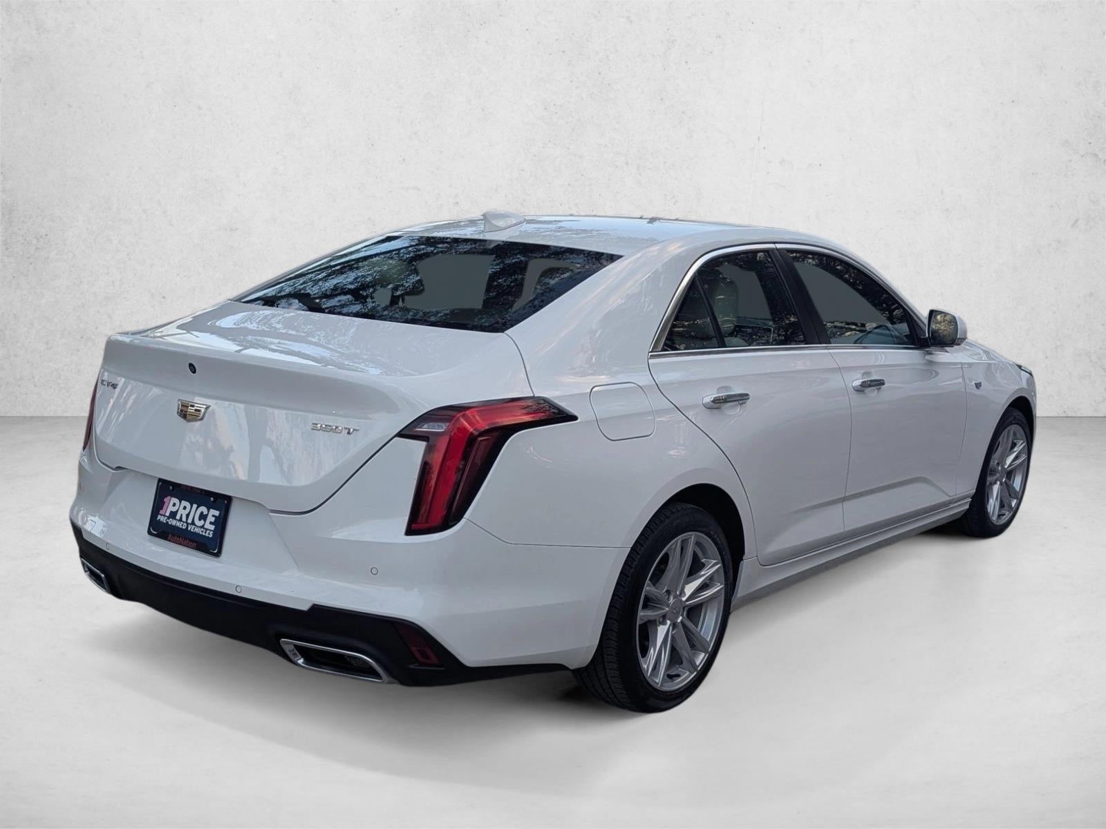 2023 Cadillac CT4 4dr Sdn Luxury
