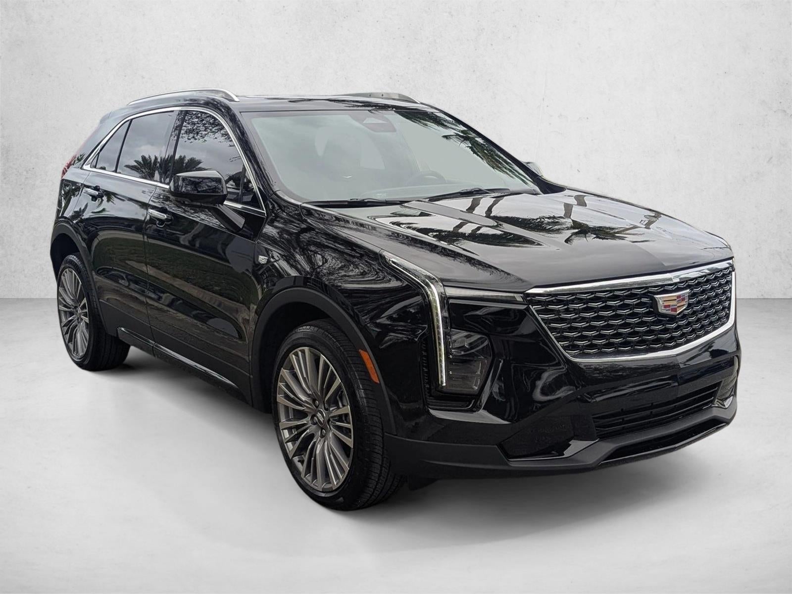 2024 Cadillac XT4 FWD 4dr Premium Luxury