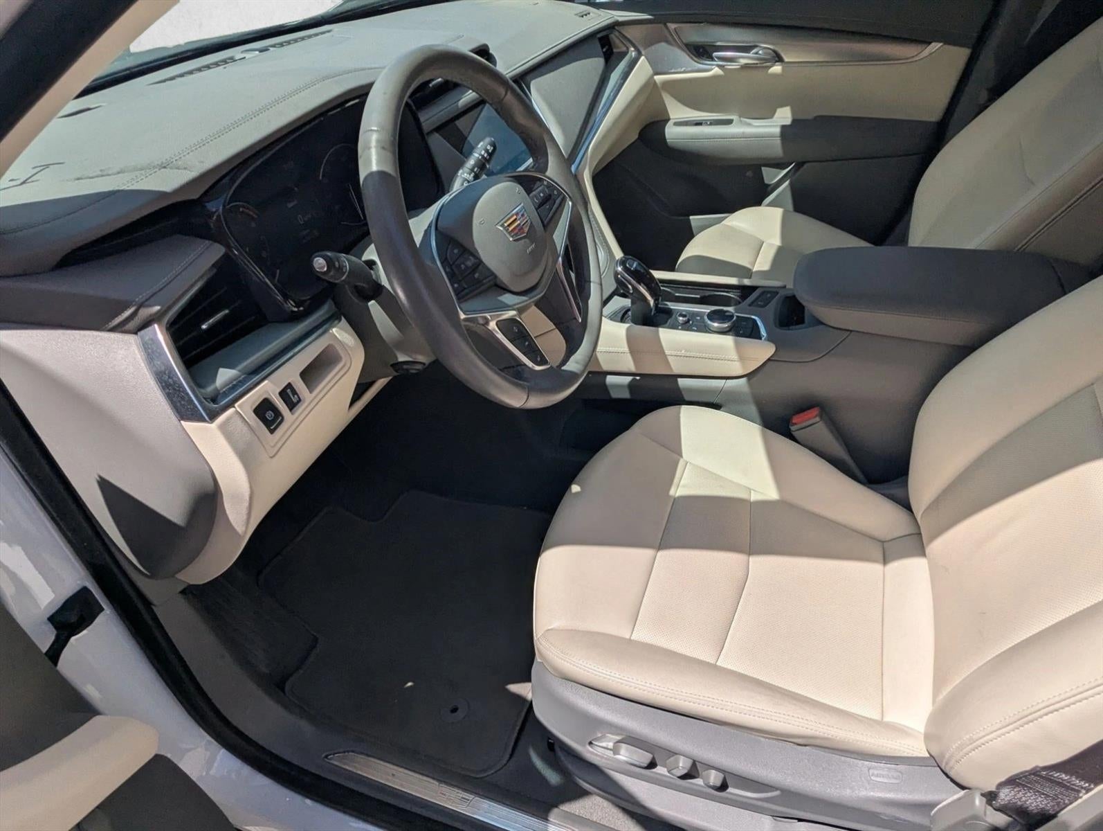 2023 Cadillac XT5 AWD 4dr Premium Luxury