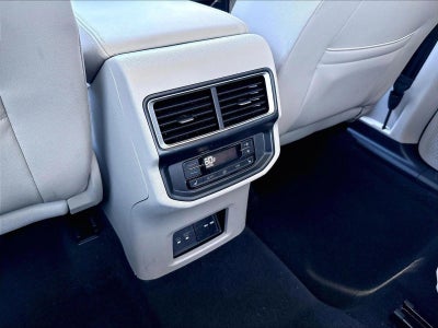 2024 Volkswagen Atlas 2.0T SEL Premium R-Line 4MOTION