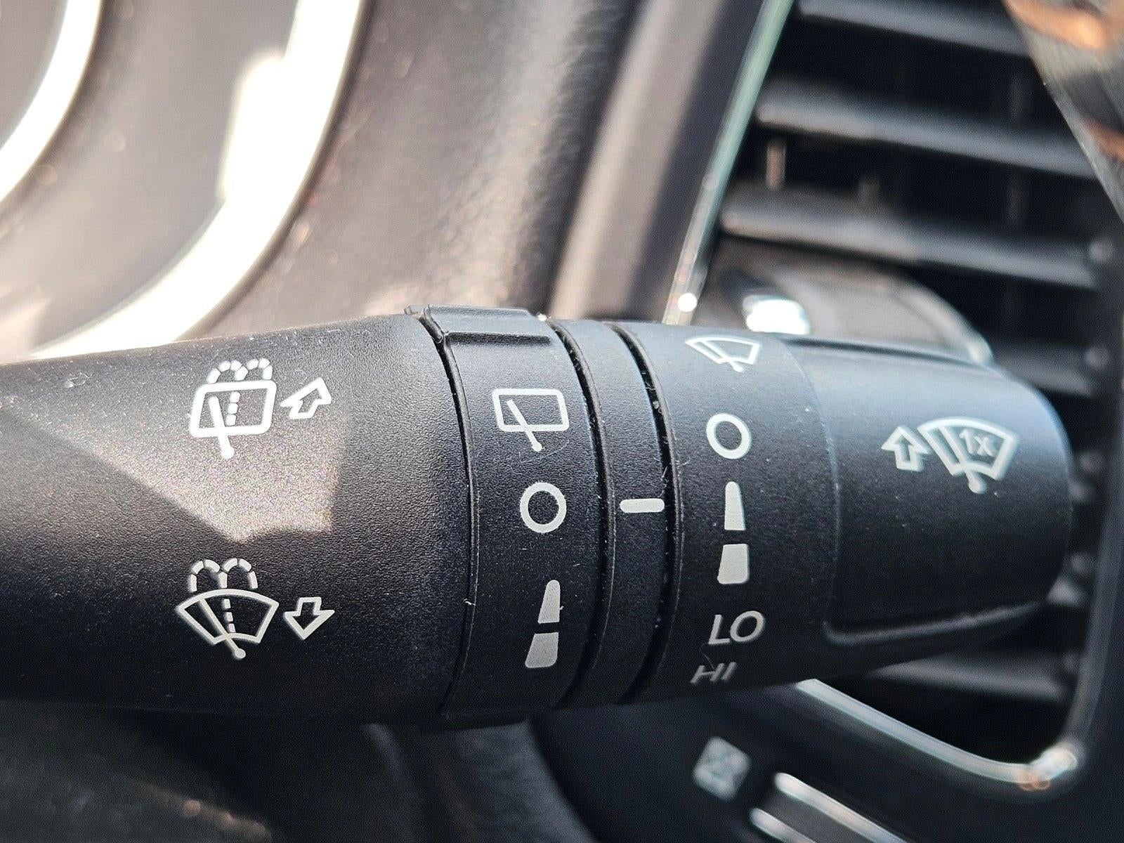 2020 Jeep Compass Latitude w/Sun/Safety Pkg FWD