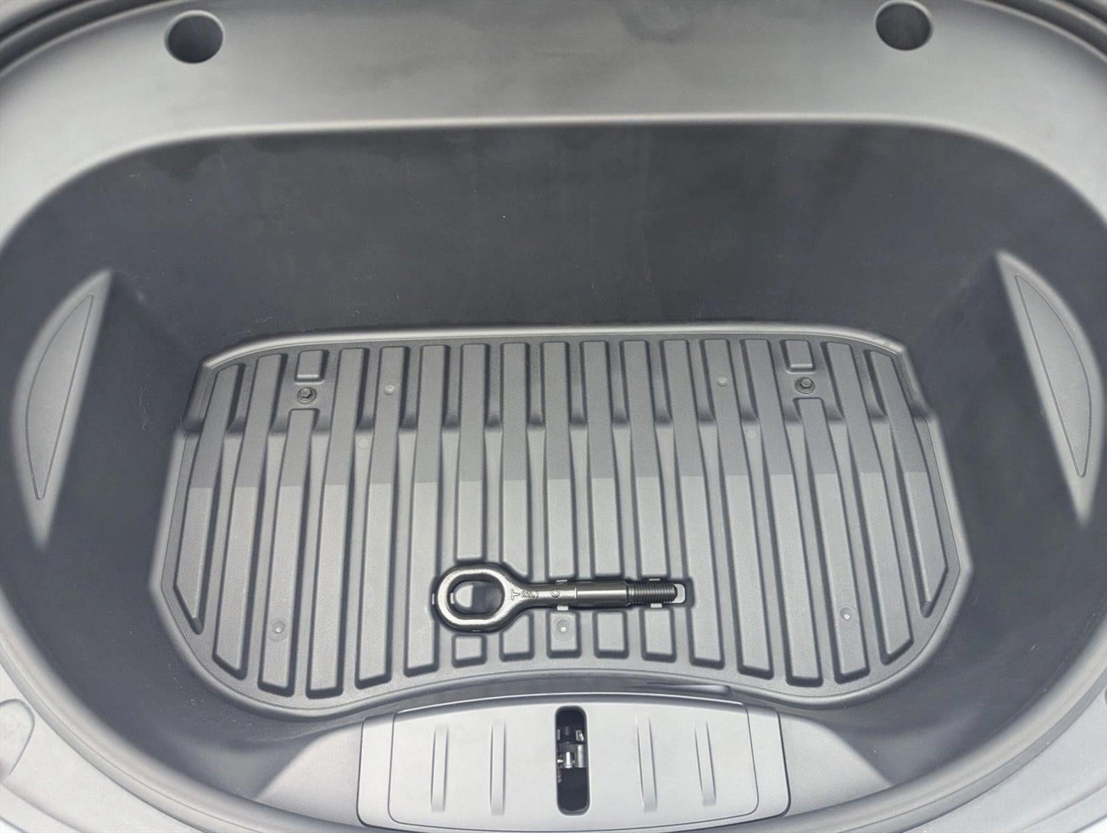 2023 Tesla Model 3 RWD