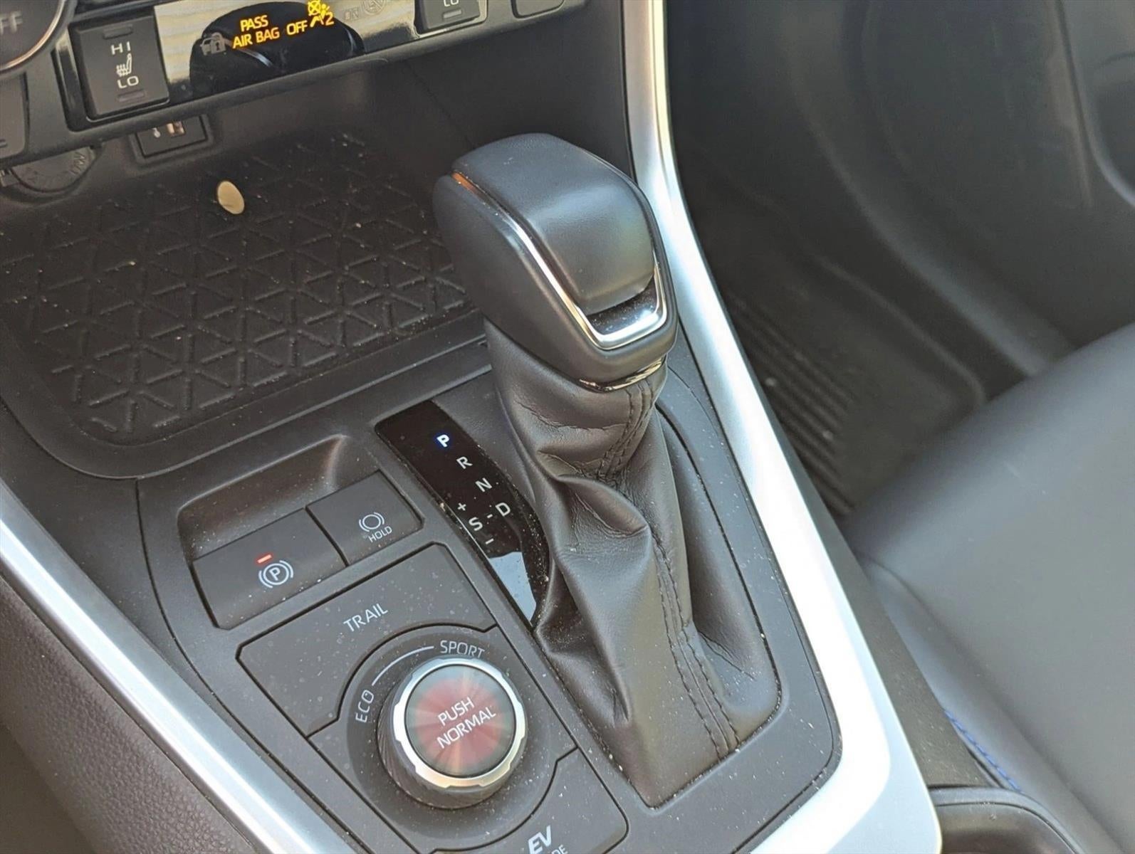 2024 Toyota RAV4 Hybrid XSE AWD (Natl)