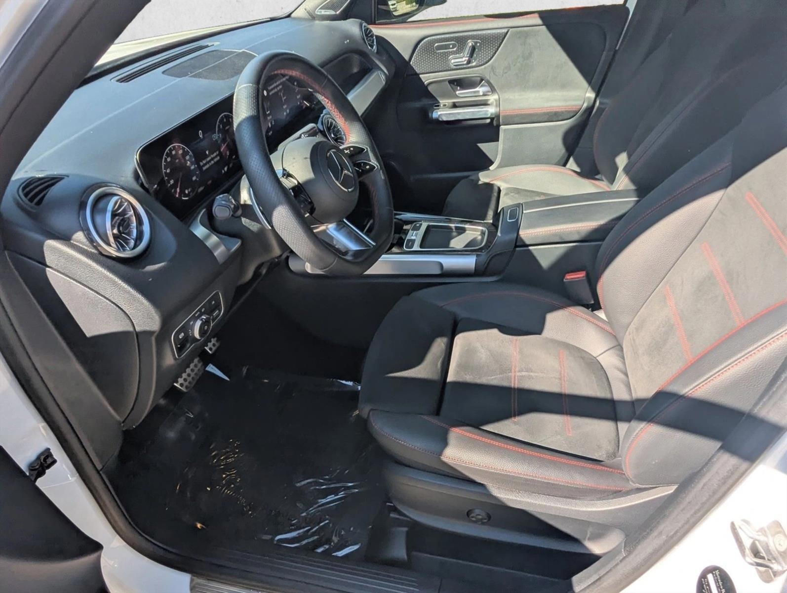 2025 Mercedes-Benz GLB GLB 250 SUV