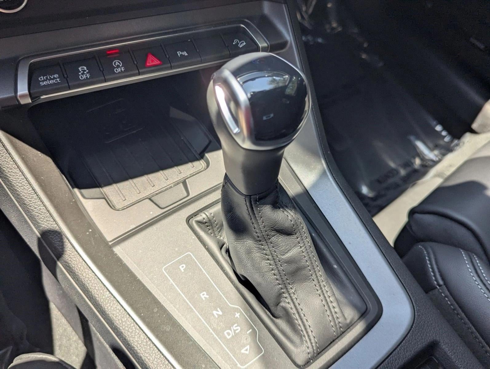 2024 Audi Q3 S line Premium Plus 45 TFSI quattro