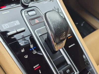 2018 Porsche Panamera 4 AWD